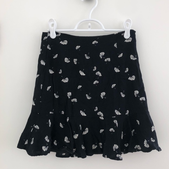 Trendy Forever 21 Black Fan Mini Skirt - Picture 9 of 9